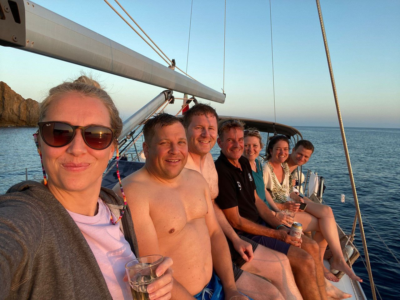 Crew Segeln glücklich
